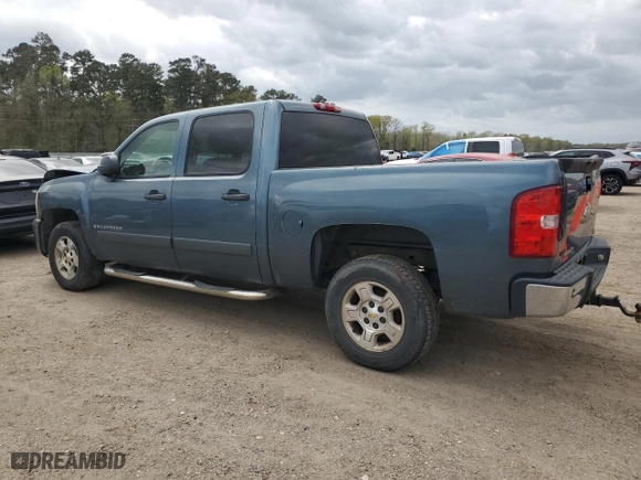 2007 Chevrolet Silverado 1500 LT w/1LT with VIN 2GCEC13C971679113, listed as a Copart auction lot 49773695 with 155,338 mi miles and Salvage Title. Bid and sale history available at carsss.com. Image 2.