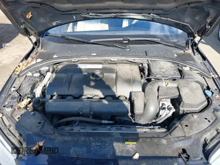 2011 Volvo S80 3.2L with VIN YV1940AS5B1137566, listed as a IAAI auction lot 39723737 with 40,971 mi miles. Bid and sale history available at carsss.com. Image 10.