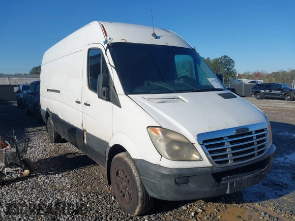 2007 Freightliner Sprinter with VIN WDYPE845875167020, listed as a IAAI auction lot 41767586 with 90,600 mi miles and . Bid and sale history available at DreamBid. Image 1.