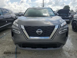 2022 Nissan Rogue SV with VIN JN8BT3BB4NW335769, listed as a Copart auction lot 73807614 with 3,997 mi miles and Salvage Title. Bid and sale history available at DreamBid. Image 5.