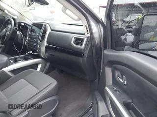2021 Nissan Titan SV z VIN 1N6AA1EF2MN535695, wystawiony jako IAAI lot #41655071 z przebiegiem 48 727 mil mil oraz . Historia ofert i sprzedaży dostępna na DreamBid. Obrazek 5.