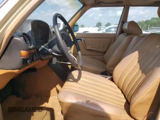 1980 Mercedes-Benz 300 с VIN 12319012019843, выставлен на аукционе Copart как лот 66558265 с пробегом 116 912 миль миль и Чистый • Clean title. История ставок и продаж доступна на DreamBid. Изображение 7.