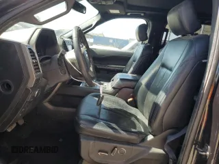 2019 Ford Expedition Max XLT z VIN 1FMJK1JT3KEA21794, wystawiony jako Copart lot #54504705 z przebiegiem 110 906 mil mil oraz Szkoda całkowita • Salvage title. Historia ofert i sprzedaży dostępna na DreamBid. Obrazek 7.