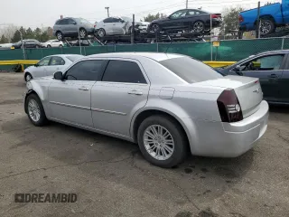 2008 Chrysler 300 LX with VIN 2C3LA43R68H225482, listed as a Copart auction lot 49899735 with 190,254 mi miles and Salvage Title. Bid and sale history available at carsss.com. Image 2.