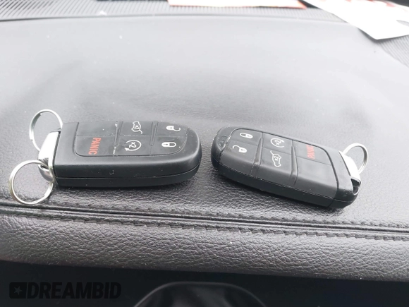 2022 Jeep Compass Trailhawk with VIN 3C4NJDDB3NT128118, listed as a IAAI auction lot 41664845 with 32,660 mi miles and . Bid and sale history available at DreamBid. Image 11.