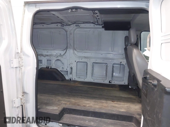 2015 Ford Transit Cargo с VIN 1FTNE1ZM5FKA71131, выставлен на аукционе IAAI как лот 42110889 с пробегом 215 881 миль миль и . История ставок и продаж доступна на DreamBid. Изображение 8.
