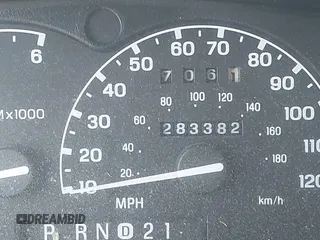 2000 Ford Explorer XLT with VIN 1FMZU63E6YUA99994, listed as a IAAI auction lot 42330041 with 283,382 mi miles and . Bid and sale history available at DreamBid. Image 14.