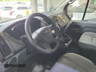 2016 Ford Transit Cargo z VIN 1FTYE1YM4GKB13059, wystawiony jako IAAI lot #42626529 z przebiegiem 260 756 mil mil oraz . Historia ofert i sprzedaży dostępna na DreamBid. Obrazek 29.