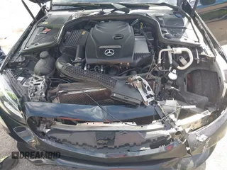 2015 Mercedes-Benz C-Class C 300 with VIN 55SWF4JB8FU062030, listed as a IAAI auction lot 41593649 with 123,196 mi miles. Bid and sale history available at carsss.com. Image 10.