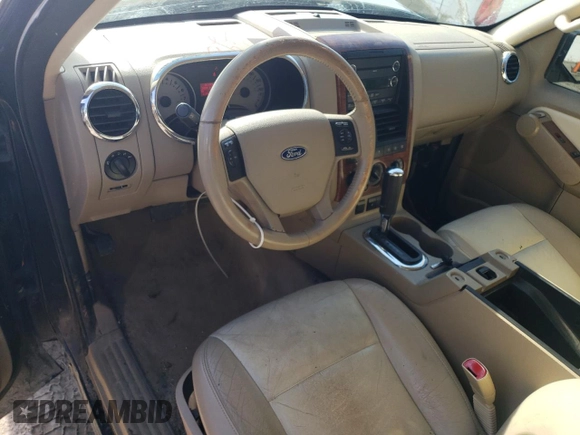 2010 Ford Explorer Eddie Bauer с VIN 1FMEU7EE8AUA40520, выставлен на аукционе Copart как лот 42647515 с пробегом 119 818 миль миль и Списание • Salvage title. История ставок и продаж доступна на DreamBid. Изображение 8.