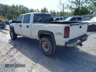 2007 GMC Sierra 2500HD Classic SLT with VIN 1GTHK23D97F152938, listed as a IAAI auction lot 41933419 with 1 mi miles. Bid and sale history available at carsss.com. Image 3.