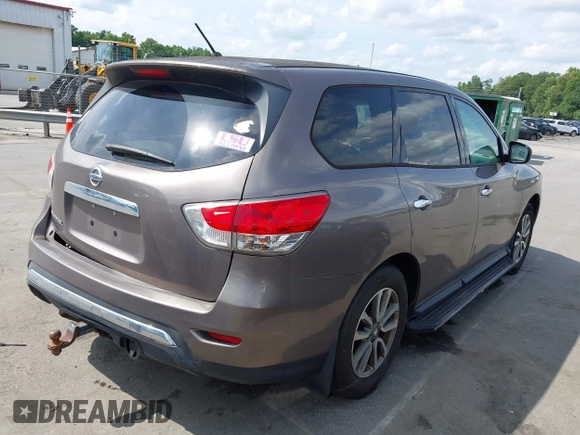 2014 Nissan Pathfinder SL with VIN 5N1AR2MN4EC656991, listed as a IAAI auction lot 42478585 with 153,511 mi miles and . Bid and sale history available at DreamBid. Image 4.