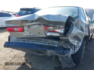 1997 Toyota Camry LE z VIN 4T1BF22K1VU025776, wystawiony jako IAAI lot #42270137 z przebiegiem 168 299 mil mil oraz . Historia ofert i sprzedaży dostępna na DreamBid. Obrazek 6.