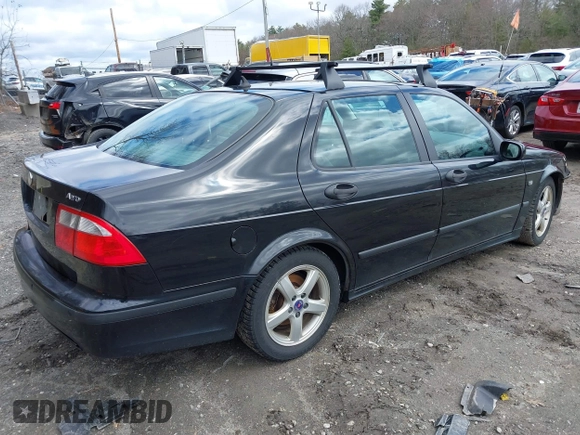 2005 Saab 9-5 Aero with VIN YS3EH49G353510718, listed as a IAAI auction lot 42031682 with 152,877 mi miles. Bid and sale history available at carsss.com. Image 4.