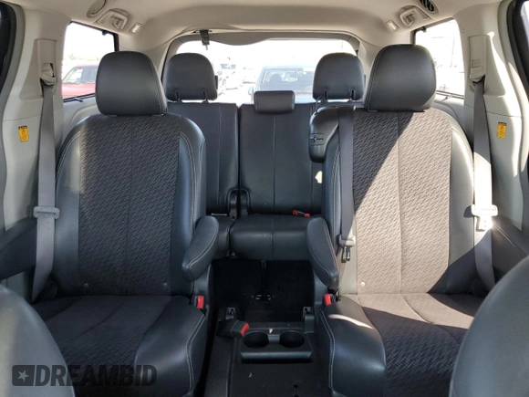 2011 Toyota Sienna SE with VIN 5TDXK3DCXBS048314, listed as a Copart auction lot 55989415 with 200,841 mi miles and Salvage title. Bid and sale history available at DreamBid. Image 10.