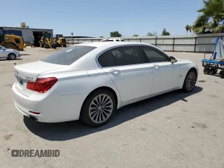 2011 BMW 7 Series 740Li z VIN WBAKB4C57BC574160, wystawiony jako Copart lot #62334395 z przebiegiem 138 771 mil mil oraz Czysty tytuł • Clean title. Historia ofert i sprzedaży dostępna na DreamBid. Obrazek 3.