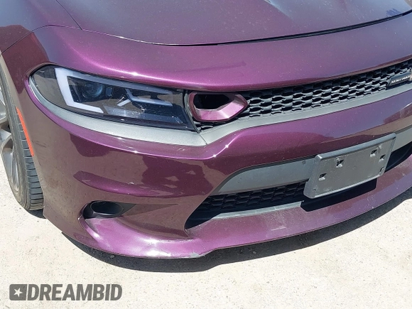 2020 Dodge Charger Scat Pack Widebody z VIN 2C3CDXGJ8LH190207, wystawiony jako IAAI lot #42003361 z przebiegiem 9 945 mil mil oraz . Historia ofert i sprzedaży dostępna na DreamBid. Obrazek 6.