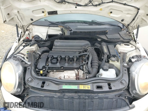 2007 MINI Hardtop S with VIN WMWMF73527TL89861, listed as a IAAI auction lot 41953013 with 111,222 mi miles and . Bid and sale history available at DreamBid. Image 10.
