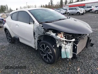 2021 Toyota C-HR LE z VIN JTNKHMBX4M1120513, wystawiony jako IAAI lot #41196532 z przebiegiem 45 489 mil mil oraz . Historia ofert i sprzedaży dostępna na DreamBid. Obrazek 1.
