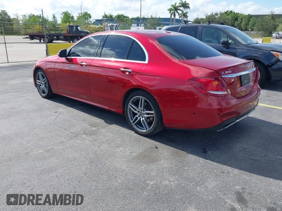 2020 Mercedes-Benz E 350 z VIN WDDZF8DB1LA747787, wystawiony jako IAAI lot #42310513 z przebiegiem 64 707 mil mil oraz . Historia ofert i sprzedaży dostępna na DreamBid. Obrazek 3.