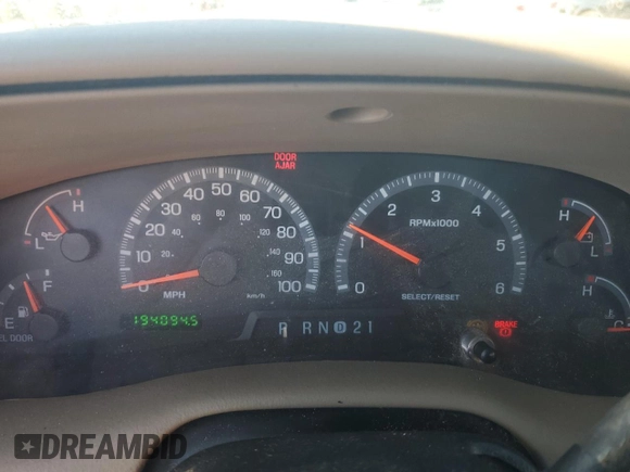 2000 Ford F-150 XL with VIN 1FTRF18LXYNB73341, listed as a Copart auction lot 41923645 with 194,094 mi miles and Salvage title. Bid and sale history available at DreamBid. Image 9.