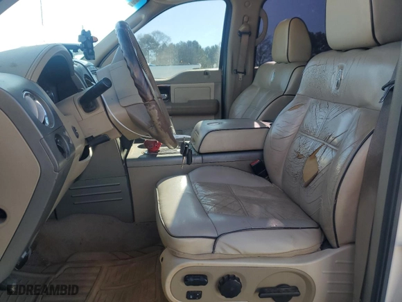 2007 Lincoln Mark LT with VIN 5LTPW18577FJ11958, listed as a Copart auction lot 85960714 with 230,147 mi miles and Salvage Title. Bid and sale history available at carsss.com. Image 7.