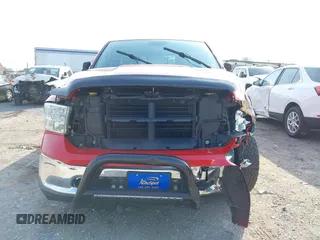 2017 Ram 1500 SLT z VIN 1C6RR7GG2HS583512, wystawiony jako IAAI lot #42492196 z przebiegiem 118 417 mil mil oraz . Historia ofert i sprzedaży dostępna na DreamBid. Obrazek 12.