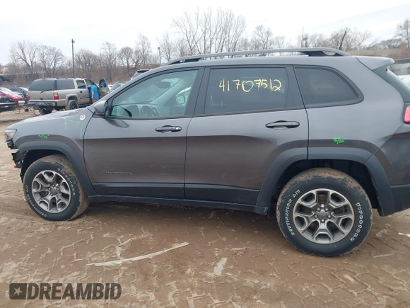 2020 Jeep Cherokee Trailhawk с VIN 1C4PJMBX2LD562699, выставлен на аукционе IAAI как лот 41707512 с пробегом 152 729 миль миль и . История ставок и продаж доступна на DreamBid. Изображение 15.