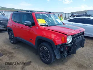 2017 Jeep Renegade Trailhawk z VIN ZACCJBCB3HPE47124, wystawiony jako IAAI lot #42644090 z przebiegiem 77 345 mil mil oraz . Historia ofert i sprzedaży dostępna na DreamBid. Obrazek 1.