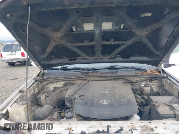 2010 Toyota Tacoma PreRunner with VIN 5TETU4GN0AZ697035, listed as a IAAI auction lot 41976215 with 231,757 mi miles and . Bid and sale history available at DreamBid. Image 10.