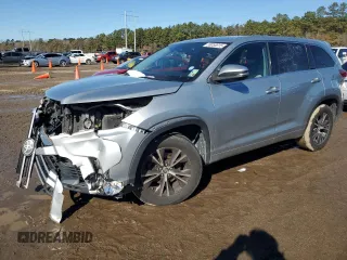 2017 Toyota Highlander LE z VIN 5TDZZRFH5HS204400, wystawiony jako Copart lot #89058815 z przebiegiem 142 531 mil mil oraz Szkoda całkowita • Salvage title. Historia ofert i sprzedaży dostępna na DreamBid. Obrazek 1.