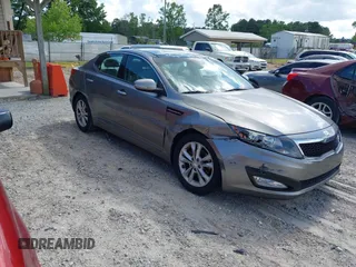 2013 Kia Optima EX z VIN 5XXGN4A73DG246046, wystawiony jako IAAI lot #42196691 z przebiegiem 82 840 mil mil oraz . Historia ofert i sprzedaży dostępna na DreamBid. Obrazek 1.