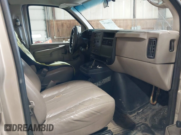 2005 Chevrolet Express Passenger with VIN 1GAHG35U651173253, listed as a IAAI auction lot 41966197 with 368,386 mi miles and . Bid and sale history available at DreamBid. Image 5.