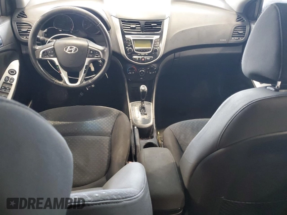 2012 Hyundai Accent SE z VIN KMHCU5AE7CU004256, wystawiony jako Copart lot #54447155 z przebiegiem 179 954 mil mil oraz Czysty tytuł • Clean title. Historia ofert i sprzedaży dostępna na DreamBid. Obrazek 8.