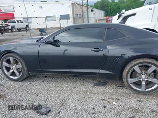 2012 Chevrolet Camaro 1LT z VIN 2G1FB1E3XC9165389, wystawiony jako IAAI lot #42126434 z przebiegiem 140 681 mil mil oraz . Historia ofert i sprzedaży dostępna na DreamBid. Obrazek 14.