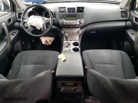 2010 Toyota Highlander Sport with VIN 5TDEK3EHXAS004085, listed as a Copart auction lot 80378414 with 240,530 mi miles and Non Repairable. Bid and sale history available at carsss.com. Image 8.