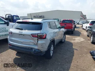 2024 Jeep Compass Latitude with VIN 3C4NJDBN6RT119349, listed as a IAAI auction lot 42125341 with 43,992 mi miles. Bid and sale history available at carsss.com. Image 4.