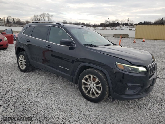 2019 Jeep Cherokee Latitude with VIN 1C4PJLCB6KD444229, listed as a Copart auction lot 50917605 with 117,984 mi miles and Salvage Title. Bid and sale history available at carsss.com. Image 4.