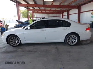 2007 BMW 7 Series 750Li z VIN WBAHN835X7DT74304, wystawiony jako IAAI lot #42594751 z przebiegiem 139 021 mil mil oraz . Historia ofert i sprzedaży dostępna na DreamBid. Obrazek 14.