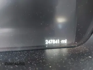 2017 Lincoln Continental Livery z VIN 1LN6L9HK3H5606334, wystawiony jako IAAI lot #42231351 z przebiegiem 247 841 mil mil oraz . Historia ofert i sprzedaży dostępna na DreamBid. Obrazek 15.
