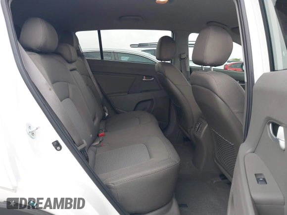 2015 Kia Sportage LX with VIN KNDPB3AC4F7741528, listed as a IAAI auction lot 41803355 with 60,139 mi miles and . Bid and sale history available at carsss.com. Image 8.