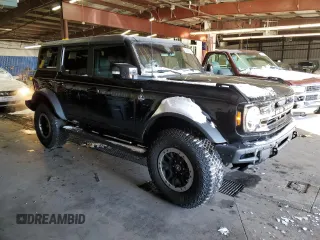 2024 Ford Bronco Outer Banks with VIN 1FMEE8BP2RLA52513, listed as a Copart auction lot 89220535 with 7,811 mi miles and Salvage title. Bid and sale history available at DreamBid. Image 4.