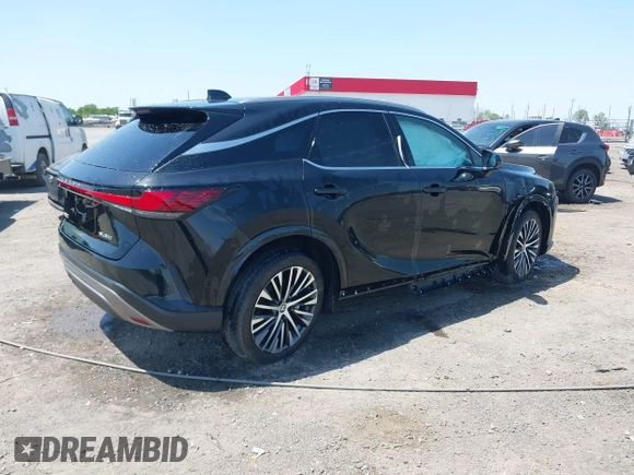 2024 Lexus RX 350 z VIN 2T2BAMBA1RC046647, wystawiony jako IAAI lot #42043636 z przebiegiem 2 595 mil mil oraz . Historia ofert i sprzedaży dostępna na DreamBid. Obrazek 4.