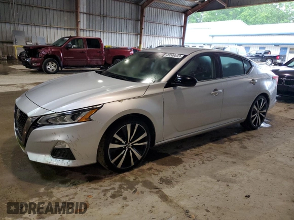 2019 Nissan Altima SR with VIN 1N4BL4CV0KC197015, listed as a Copart auction lot 49549033 with 52,631 mi miles and Salvage Title. Bid and sale history available at DreamBid. Image 1.