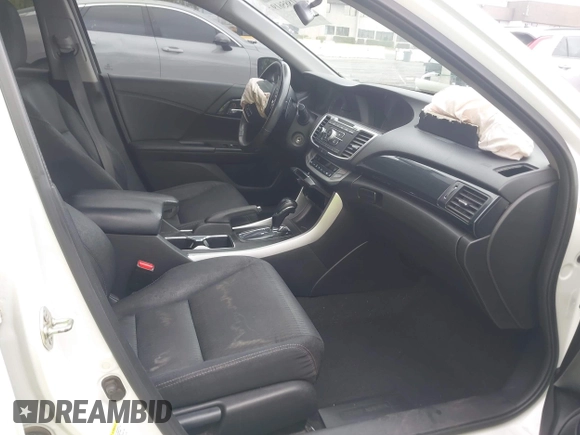 2014 Honda Accord Sedan Sport with VIN 1HGCR2F51EA068845, listed as a IAAI auction lot 41885619 with 201,542 mi miles. Bid and sale history available at carsss.com. Image 5.