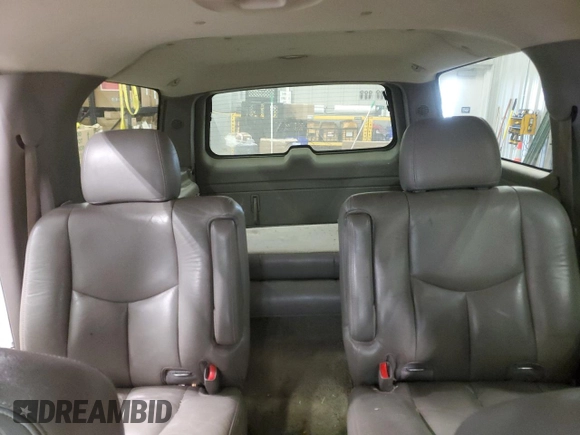 2003 Chevrolet Suburban LT with VIN 3GNEC16Z33G340100, listed as a Copart auction lot 43993315 with 236,836 mi miles and Clean Title. Bid and sale history available at carsss.com. Image 10.