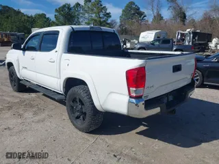 2017 Toyota Tacoma SR5 with VIN 5TFCZ5AN8HX089054, listed as a IAAI auction lot 41585724 with 151,071 mi miles. Bid and sale history available at carsss.com. Image 3.