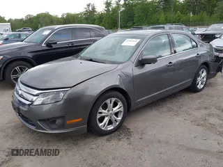 2012 Ford Fusion SE z VIN 3FAHP0HA1CR424096, wystawiony jako IAAI lot #42364116 z przebiegiem 53 026 mil mil oraz . Historia ofert i sprzedaży dostępna na DreamBid. Obrazek 2.
