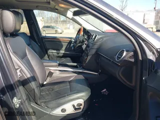 2011 Mercedes-Benz GL-Class GL 450 with VIN 4JGBF7BE3BA682308, listed as a IAAI auction lot 41729779 with 129,771 mi miles. Bid and sale history available at carsss.com. Image 5.