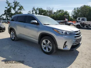 2017 Toyota Highlander Limited with VIN 5TDYZRFH6HS197887, listed as a Copart auction lot 57961905 with 114,535 mi miles and Salvage title. Bid and sale history available at DreamBid. Image 4.